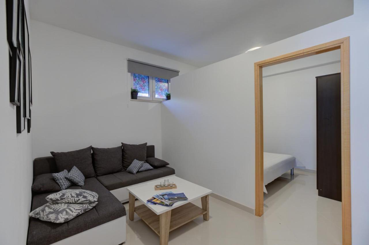 Apartments Kristijan Senj  Exterior photo